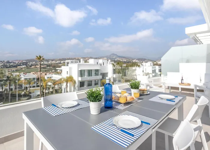 Marbella Golf With Pool - Happy